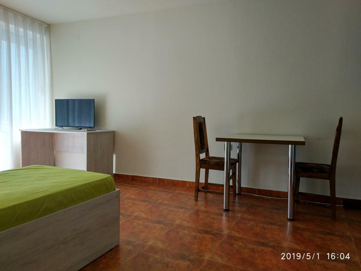 Downtown Studio Apartment Varna Luaran gambar